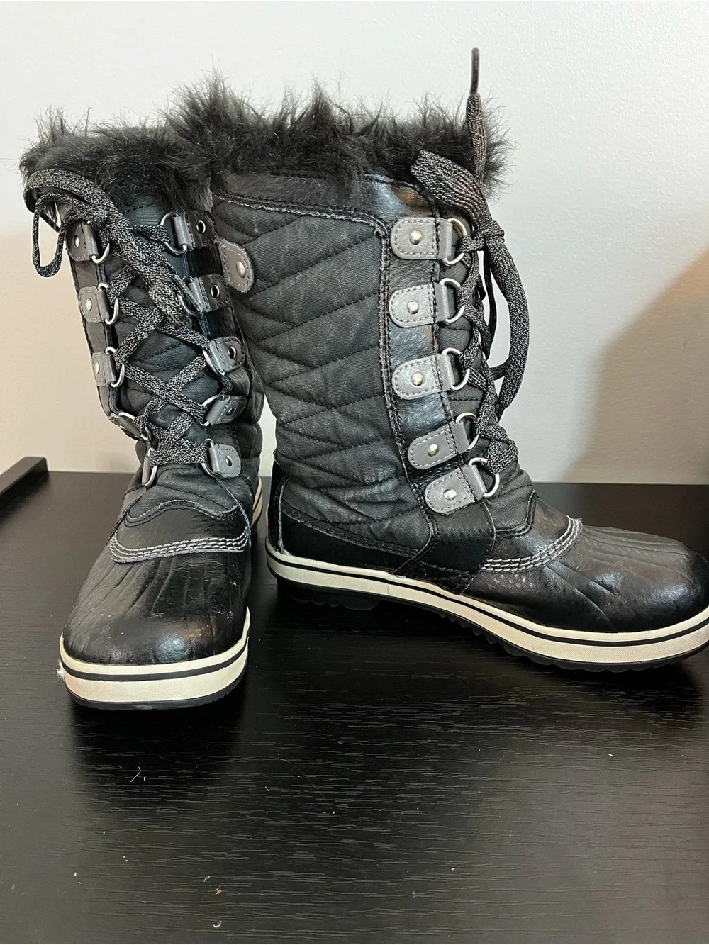 Sorel Tofino Youth Black Faux Fur-Trim Winter Lace-Up Snow Boots Big Girl’s 3